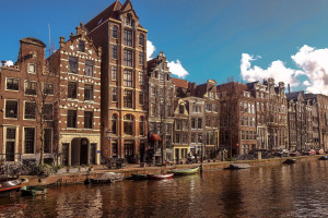 amsterdam-gbe32f2277_1920